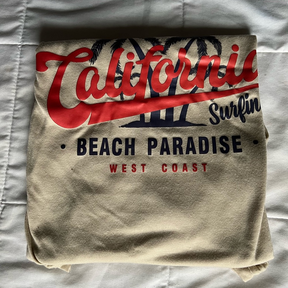 California Surfing Graphic Tee